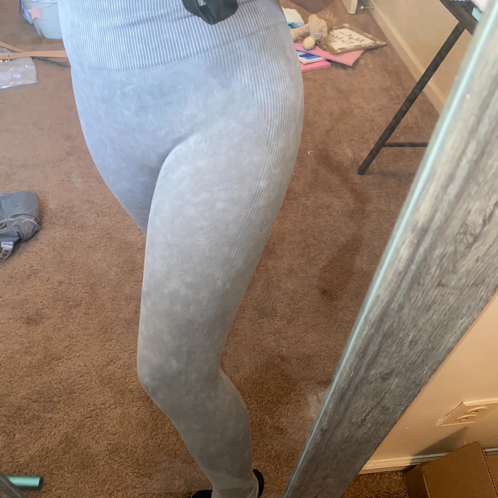 Mono B leggings